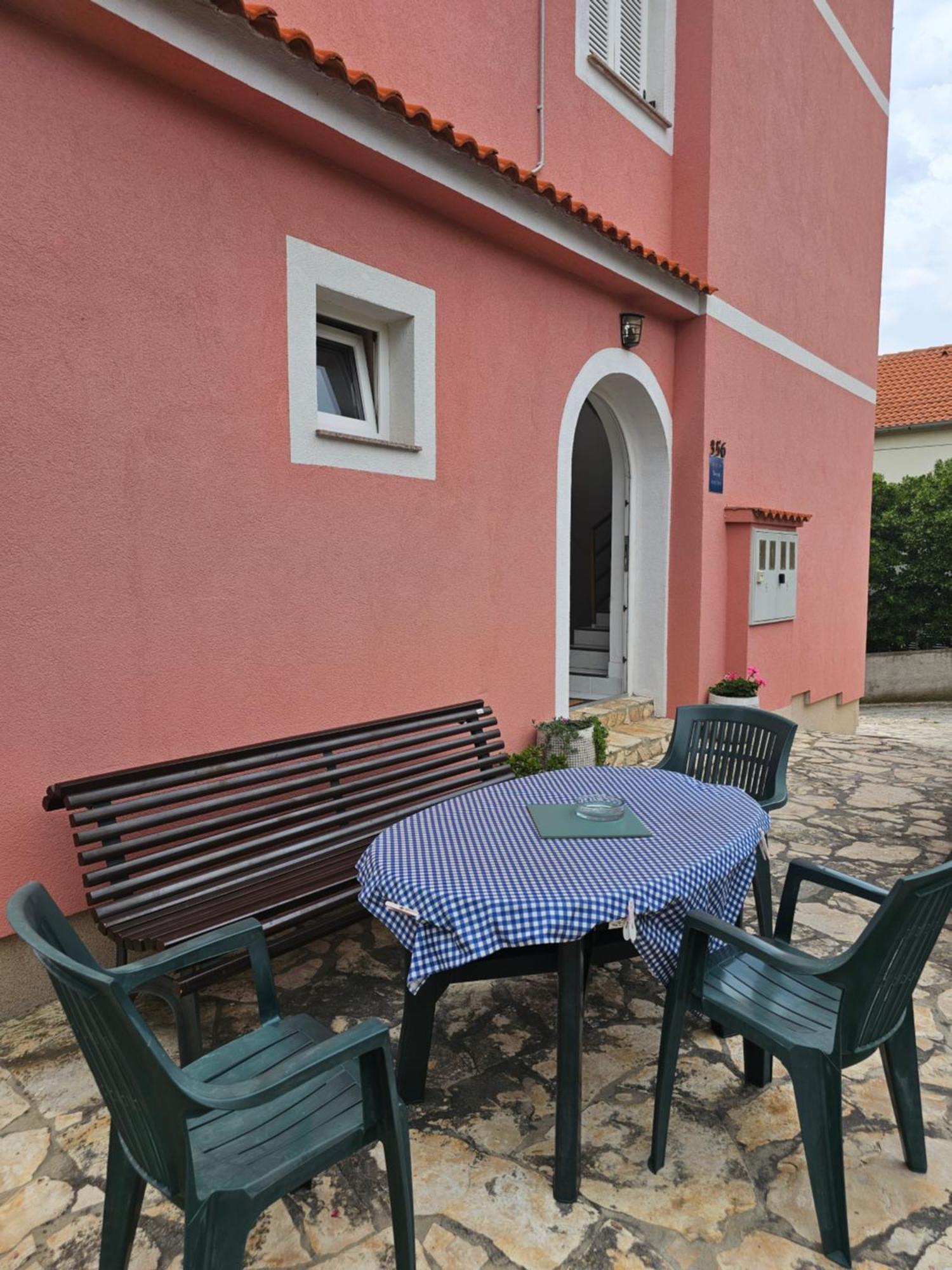 Apartments Aleksandra Rab Town Exterior photo