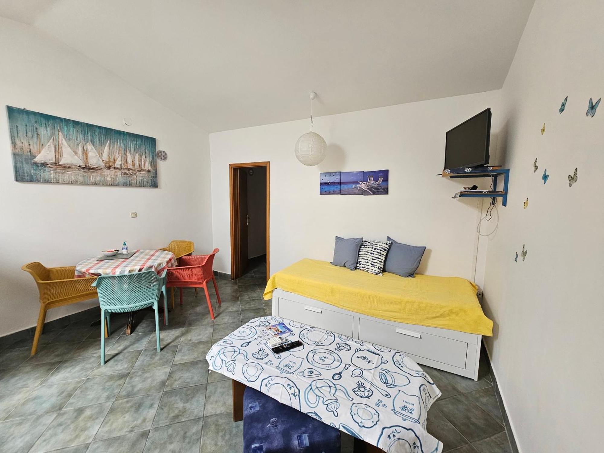 Apartments Aleksandra Rab Town Exterior photo